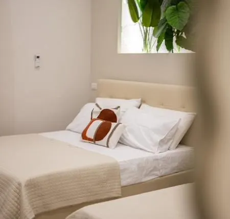 Room17maradona Center *